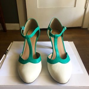 Vintage inspired two tone heels